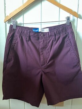 Old Navy Men's Plum Shorts S